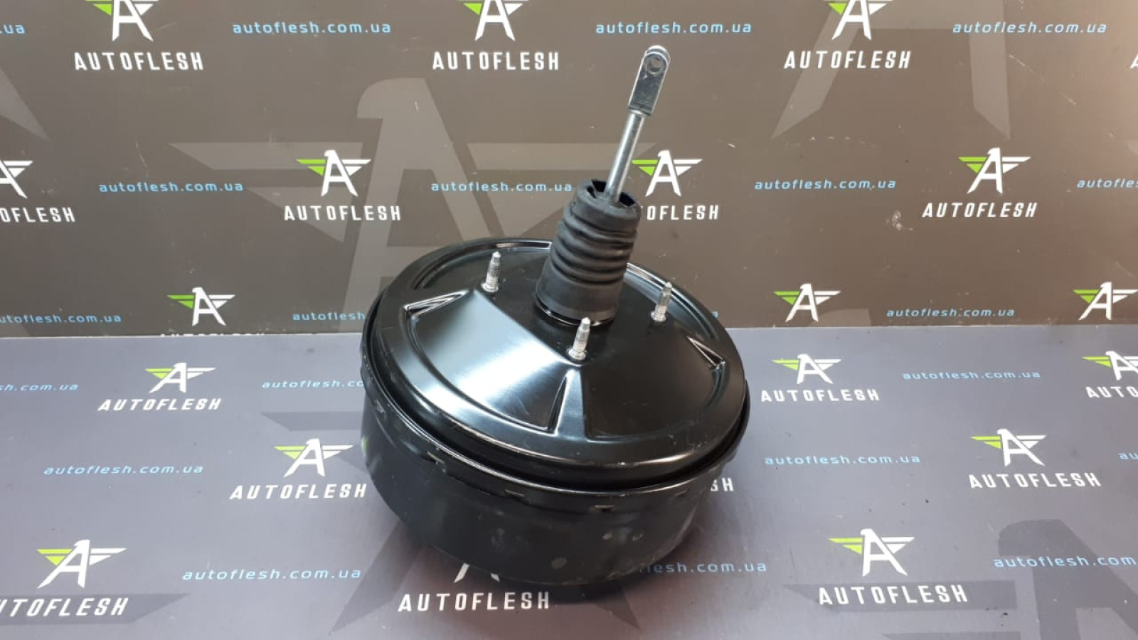 Б/у вакуумный усилитель тормозов A9064300308 для Mercedes Sprinter/ Volkswagen Crafter Б/у вакуумный усилитель тормозов A9064300308 для Mercedes Sprinter/ Volkswagen Crafter