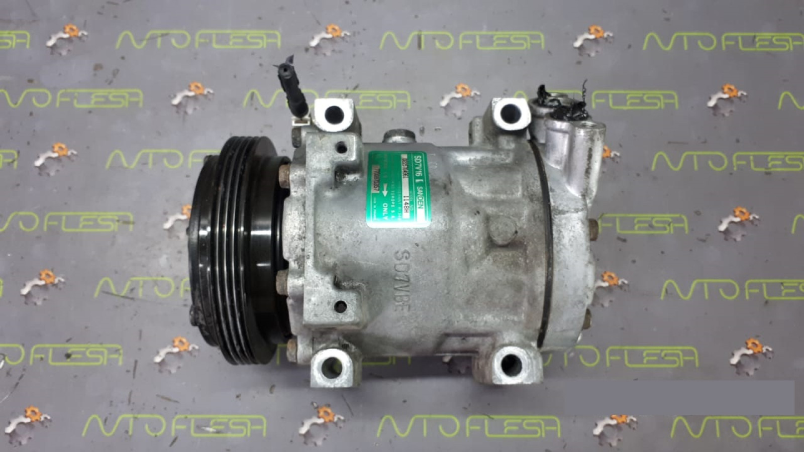 Б/у компрессор кондиционера 7700875357, SD7V16 для Renault Clio II/ Kangoo Б/у компрессор кондиционера 7700875357, SD7V16 для Renault Clio II/ Kangoo