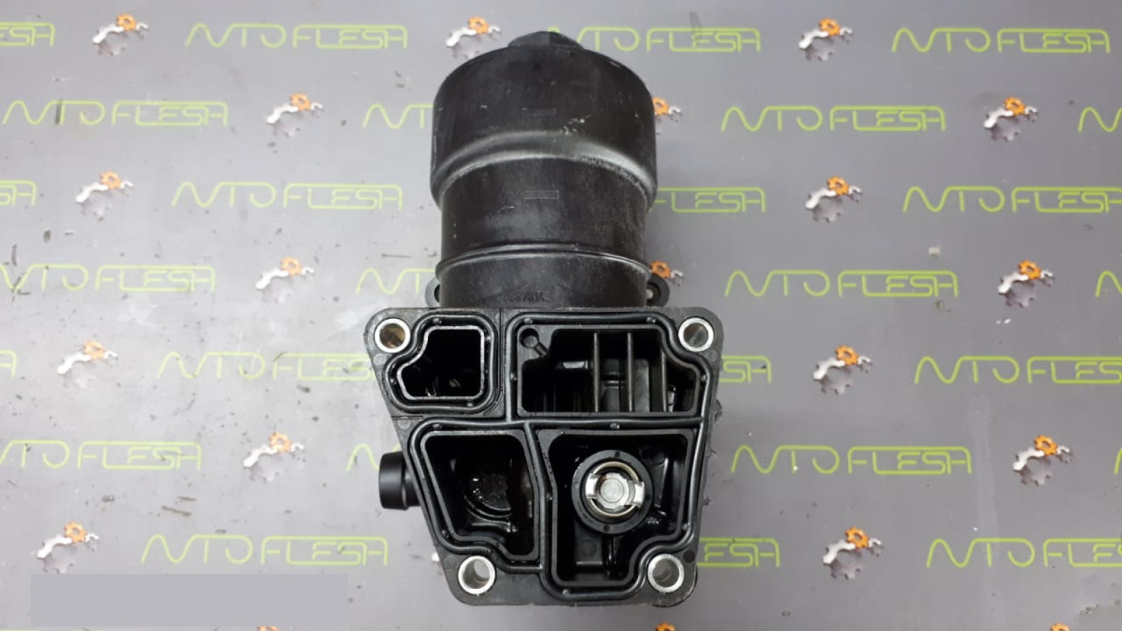 Б/у корпус масляного фильтра 03L115389C, 1.6 tdi/ 2.0 tdi для Audi/ Seat/ Skoda/ Volkswagen