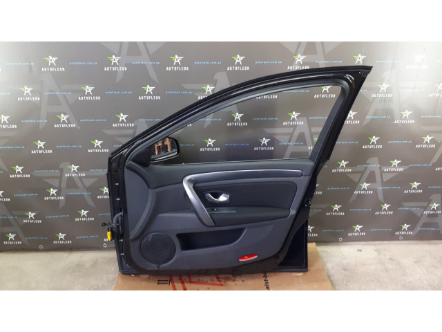 Б/у дверь передняя правая 801000025R для Renault Laguna III Б/у дверь передняя правая 801000025R для Renault Laguna III