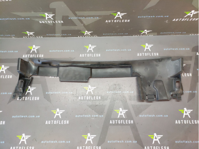 Дефлектор радіатора 7700304922 Renault Kangoo Дефлектор радіатора 7700304922 Renault Kangoo