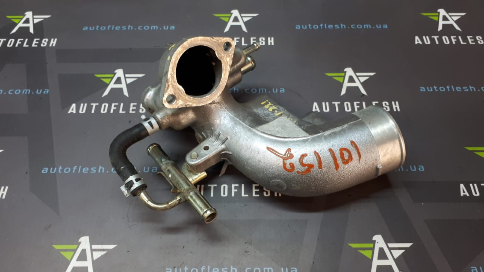 Б/у патрубок турбины впускной 172740E020 для Toyota Hilux VIII