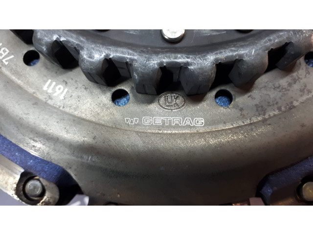 Б/у комплект сцепление EDC DC4 305015152R, 1.5 dCi для Dacia/ Renault Б/у комплект сцепление EDC DC4 305015152R, 1.5 dCi для Dacia/ Renault