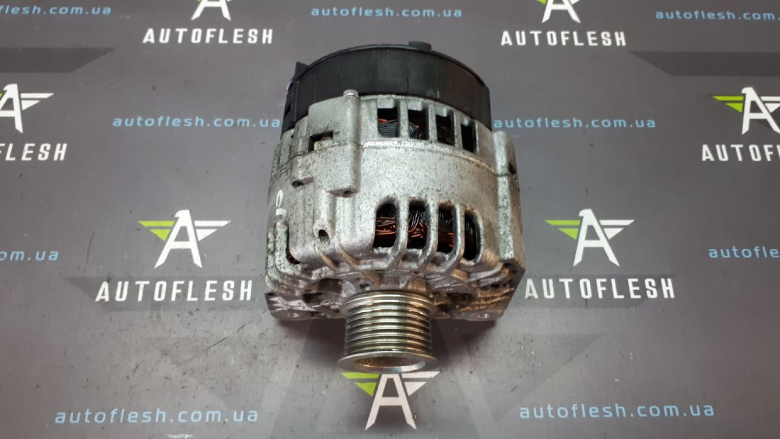 Б/у генератор 8200667611, 2543559B для Dacia/ Renault Б/у генератор 8200667611, 2543559B для Dacia/ Renault