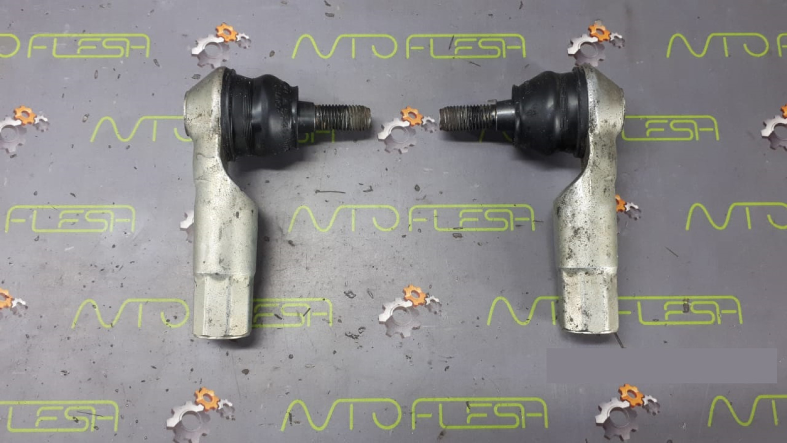 Б/у наконечник рулевой тяги 1K0423812A для Audi/ Seat/ Skoda/ Volkswagen