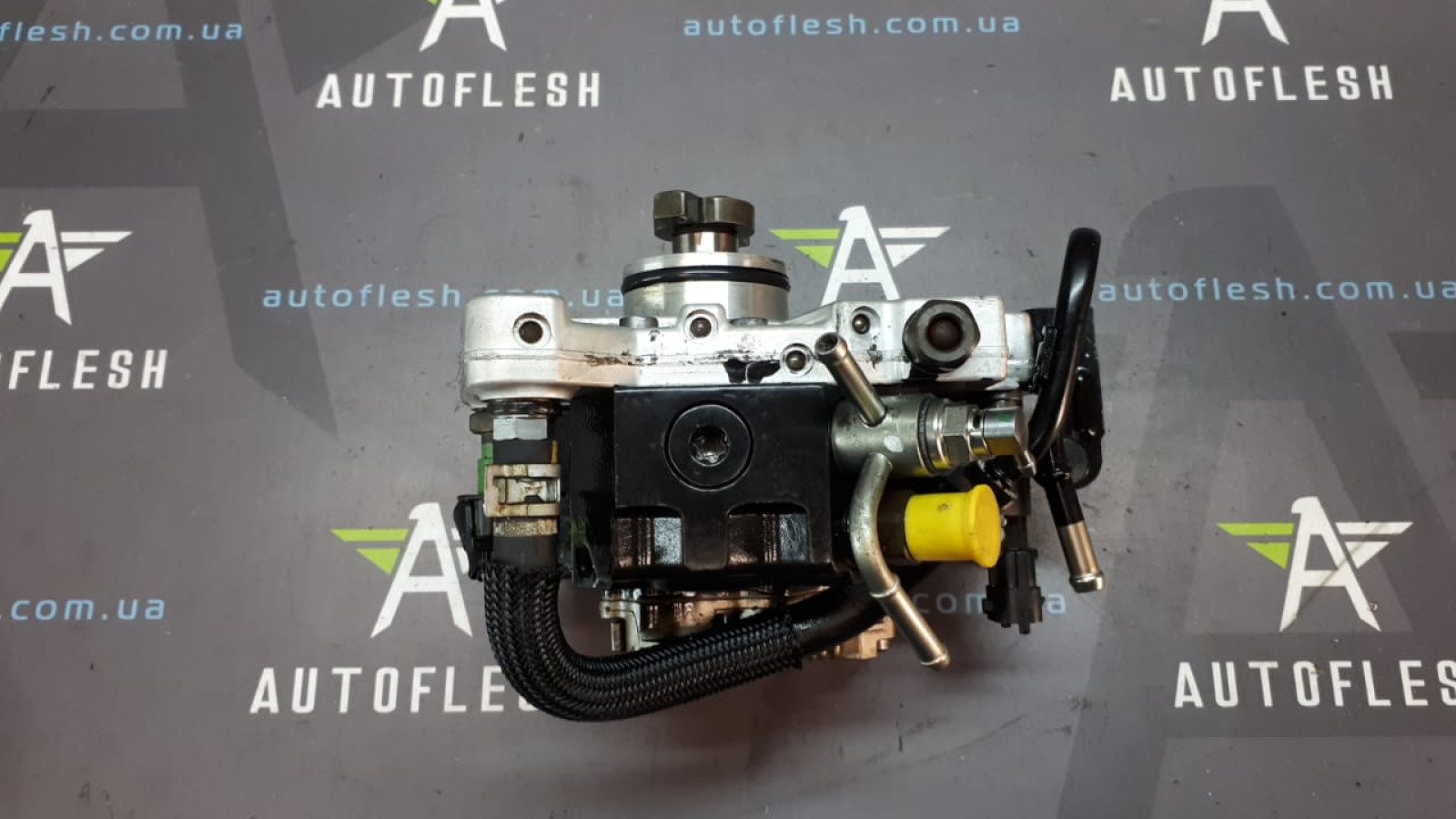Б/у ТНВД/ топливный насос 22100-33050, 0445010214, 1.4 D-4D для Subaru Trezia/ Toyota