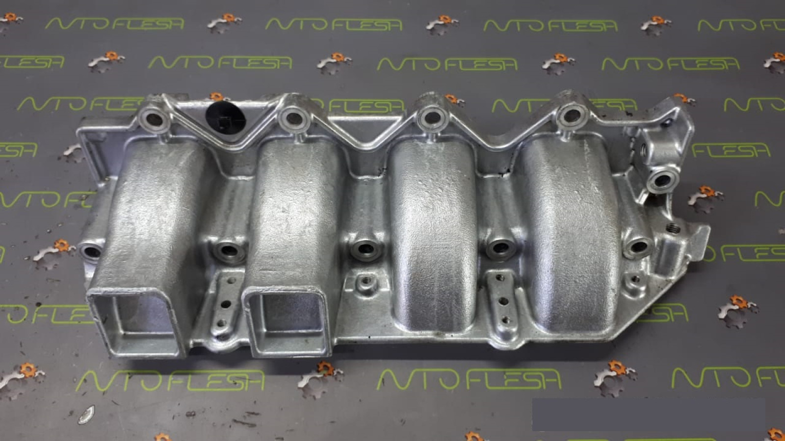 Б/у коллектор впускной 8200135480, 1.6 16V для Renault Megane II/ Scenic II