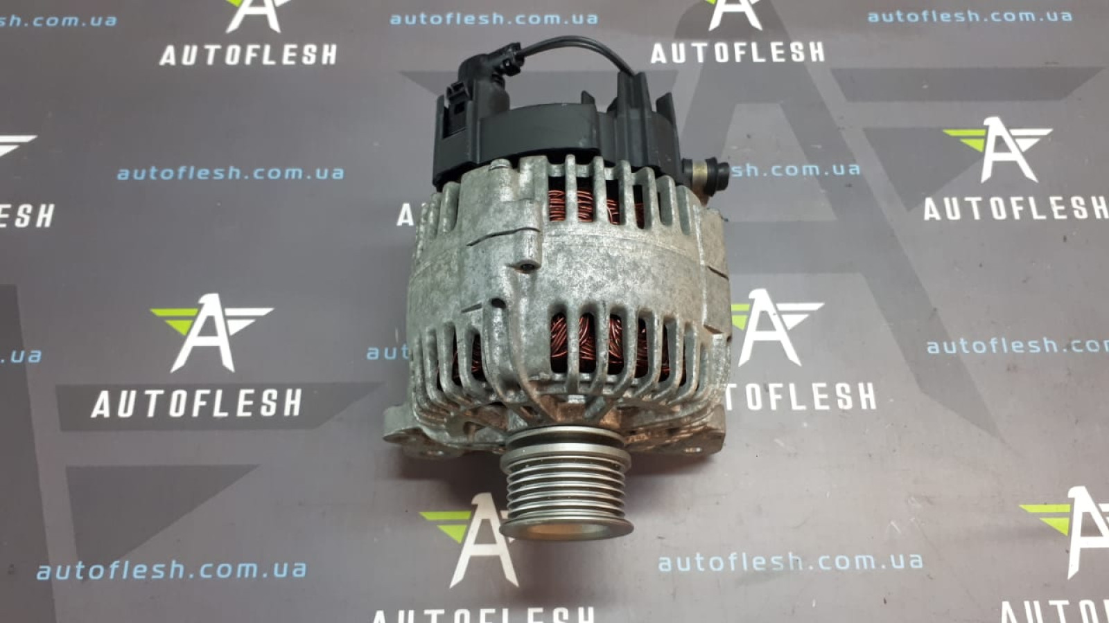 Б/у генератор 03C903023G для Audi/ Seat/ Skoda/ Volkswagen
