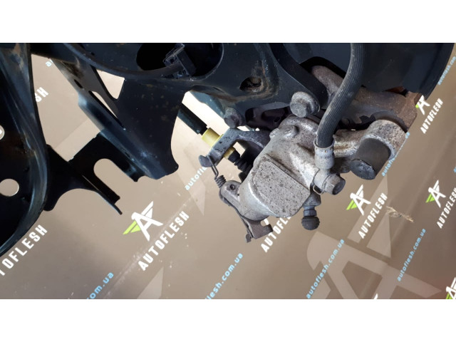 Б/у суппорт тормозной задний в сборе 477500D200, 477300D200 для Toyota Yaris III Hybrid Б/у суппорт тормозной задний в сборе 477500D200, 477300D200 для Toyota Yaris III Hybrid