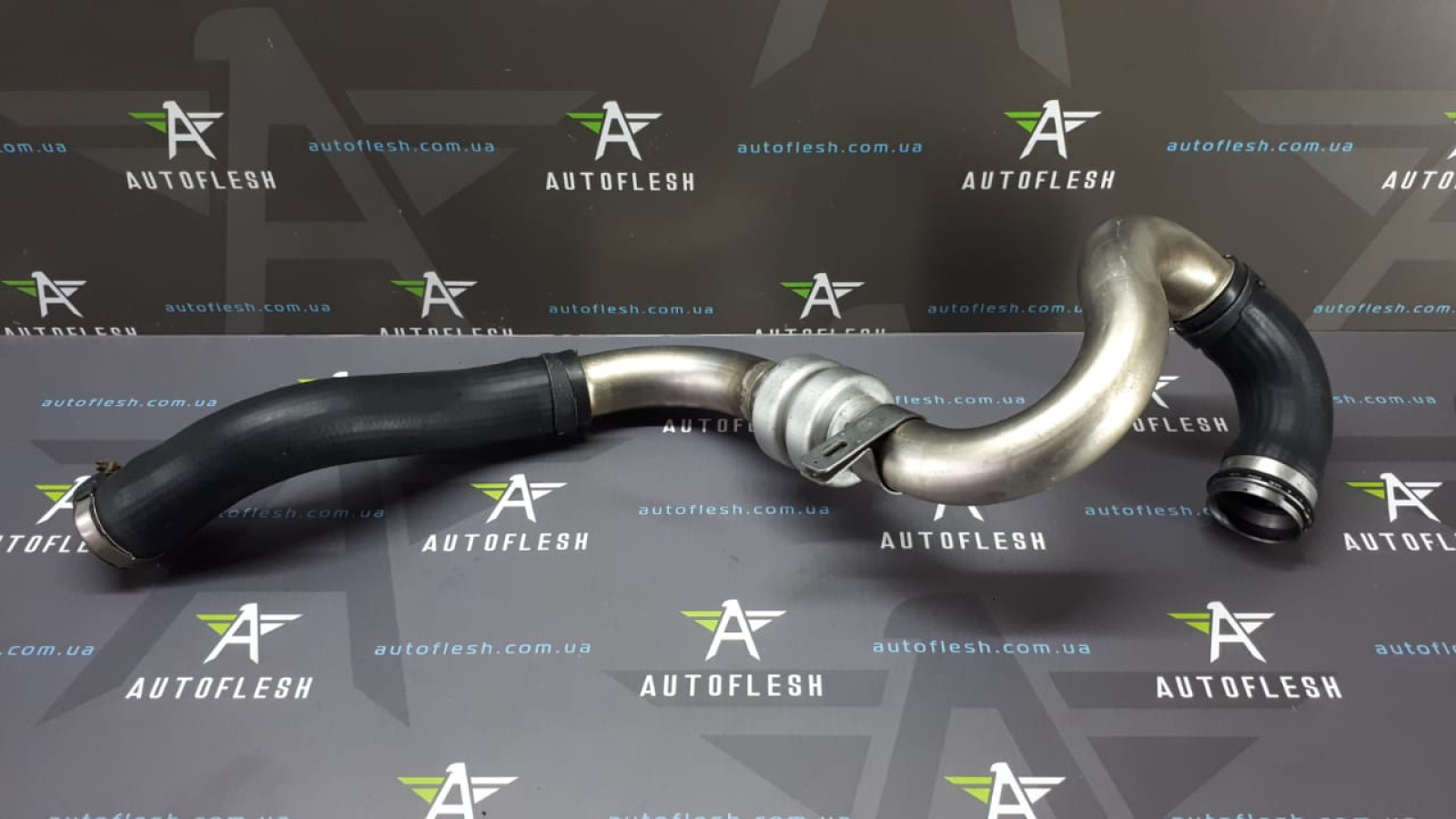 Б/у патрубок интеркулера 8200311832 для Renault Kangoo I