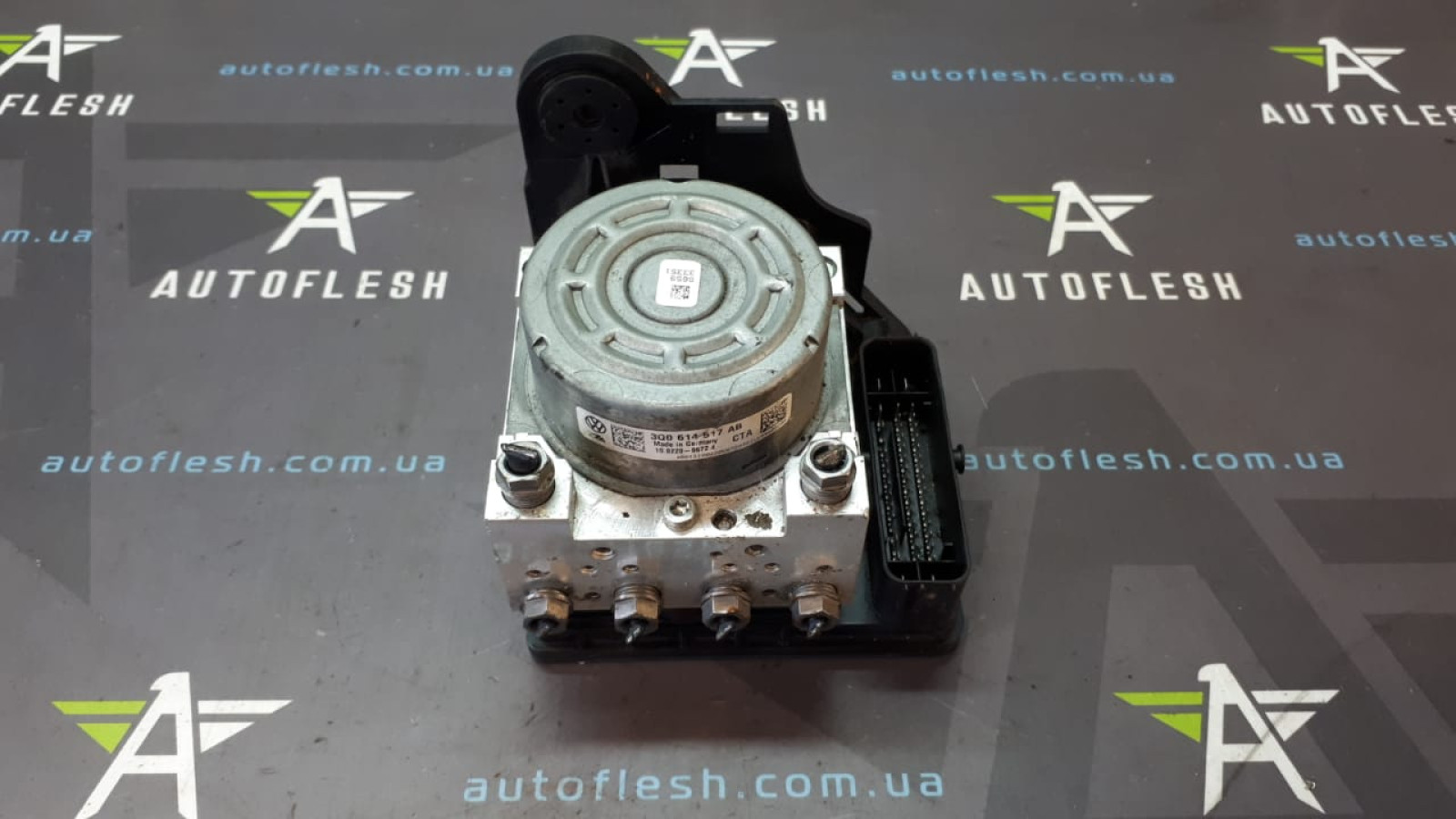 Б/у блок ABS/ насос ABS 3Q0907379AB, 3Q0614517AB для Seat/ Skoda/ Volkswagen Б/у блок ABS/ насос ABS 3Q0907379AB, 3Q0614517AB для Seat/ Skoda/ Volkswagen