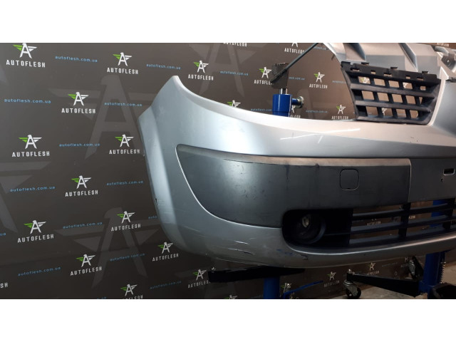 Б/у бампер передний для Renault Scenic II Б/у бампер передний для Renault Scenic II