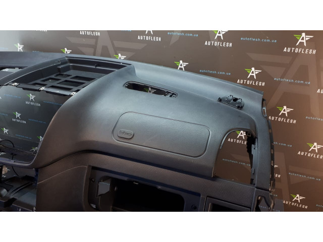 Б/у торпеда/ консоль/ панель безопасности/ airbag для Mercedes Vito Б/у торпеда/ консоль/ панель безопасности/ airbag для Mercedes Vito