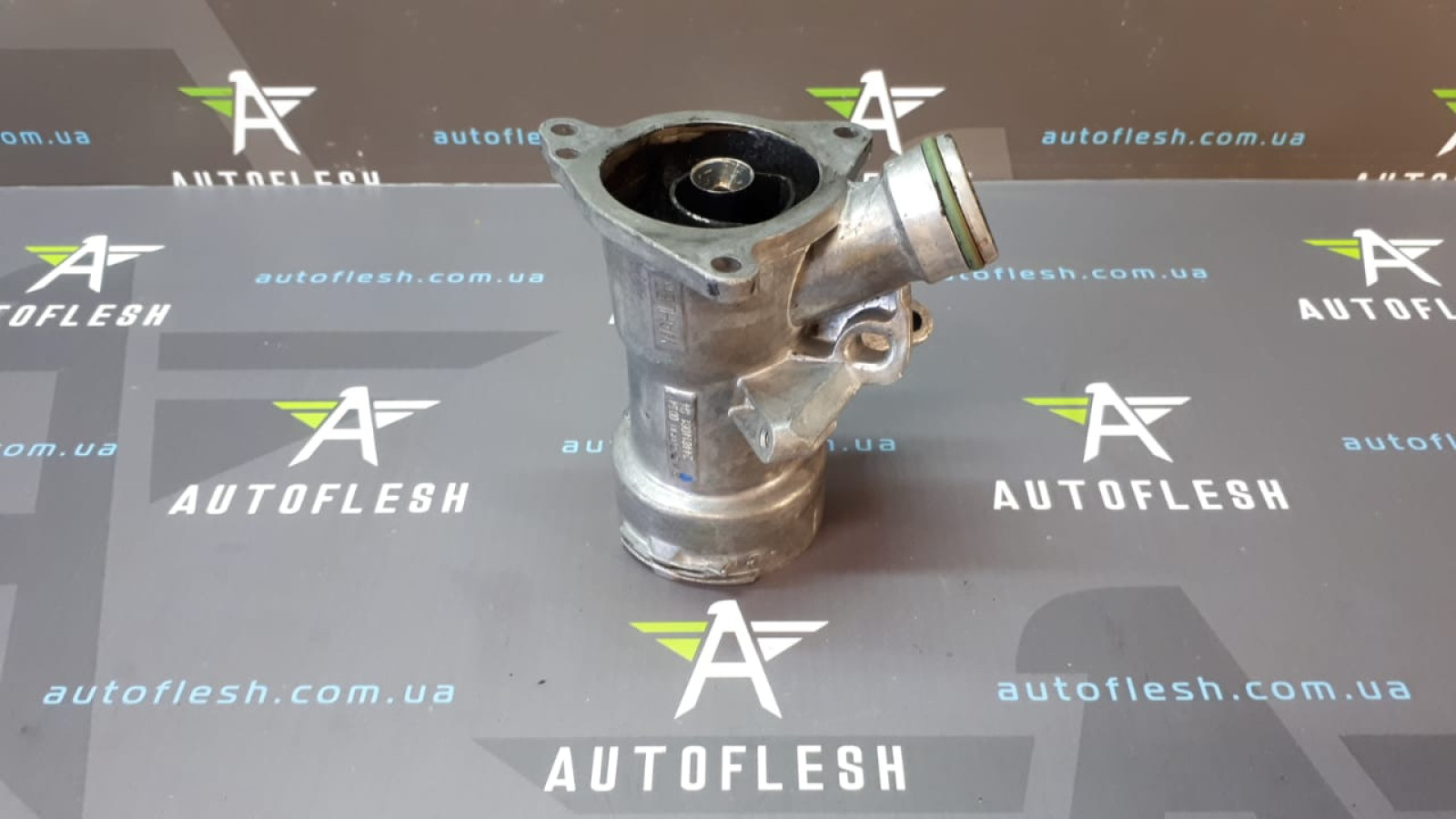 Б/у регулирующая заслонка EGR/ клапан EGR A6460900054 для Mercedes C-Class/ CLK/ E-Class