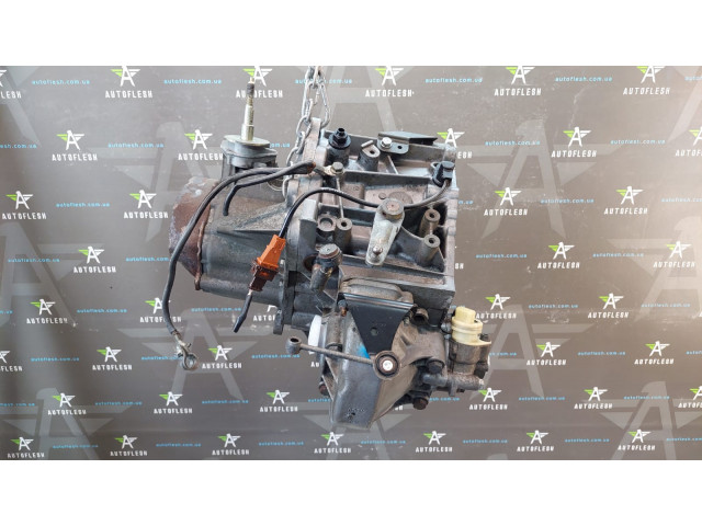 Б/у КПП/ коробка передач 20DL72, 1.9 D, 5-ти ступенчатая для Citroen Berlingo/ Peugeot 206, Partner Б/у КПП/ коробка передач 20DL72, 1.9 D, 5-ти ступенчатая для Citroen Berlingo/ Peugeot 206, Partner