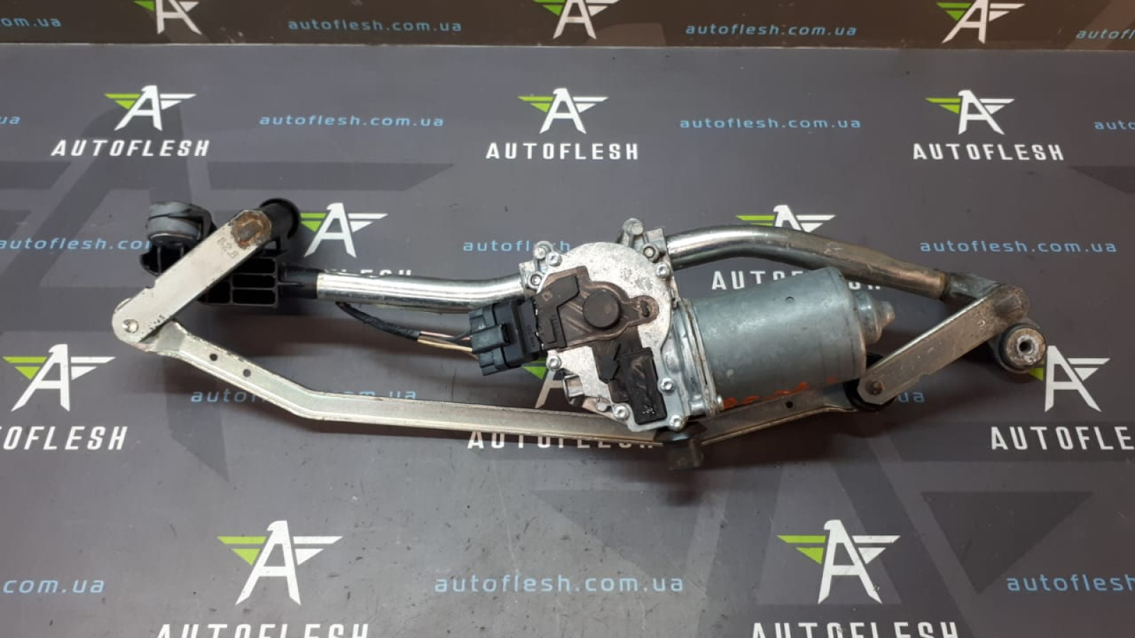 Б/у трапеция дворников 288003799R для Renault Laguna III