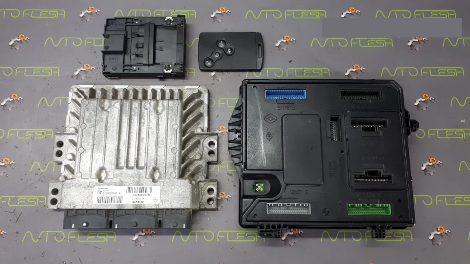 Б/у комплект ЭБУ 237100307R, 284B13297R, 285909828R для Renault Megane III