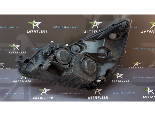 Б/у фара правая 8200394704 для Renault Espace IV Б/у фара правая 8200394704 для Renault Espace IV