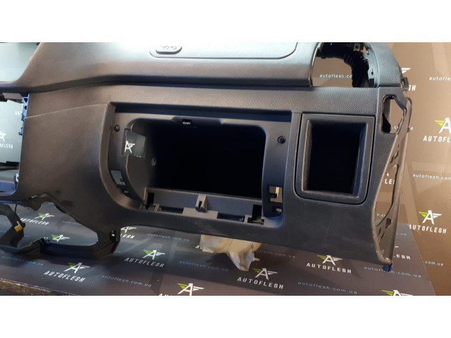 Б/у торпеда/ консоль/ панель безопасности/ airbag для Mercedes Vito Б/у торпеда/ консоль/ панель безопасности/ airbag для Mercedes Vito
