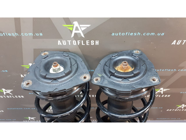 Б/у стойка передняя/ амортизатор передний в сборе 8200676026 для Renault Clio III/ Modus Б/у стойка передняя/ амортизатор передний в сборе 8200676026 для Renault Clio III/ Modus