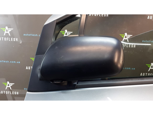 Б/у дверь передняя левая 67112-52120 для Toyota Yaris II Б/у дверь передняя левая 67112-52120 для Toyota Yaris II
