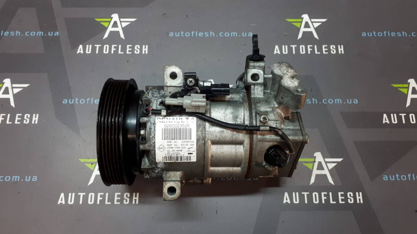 Б/у компрессор кондиционера 926002352R для Renault Captur/ Clio IV