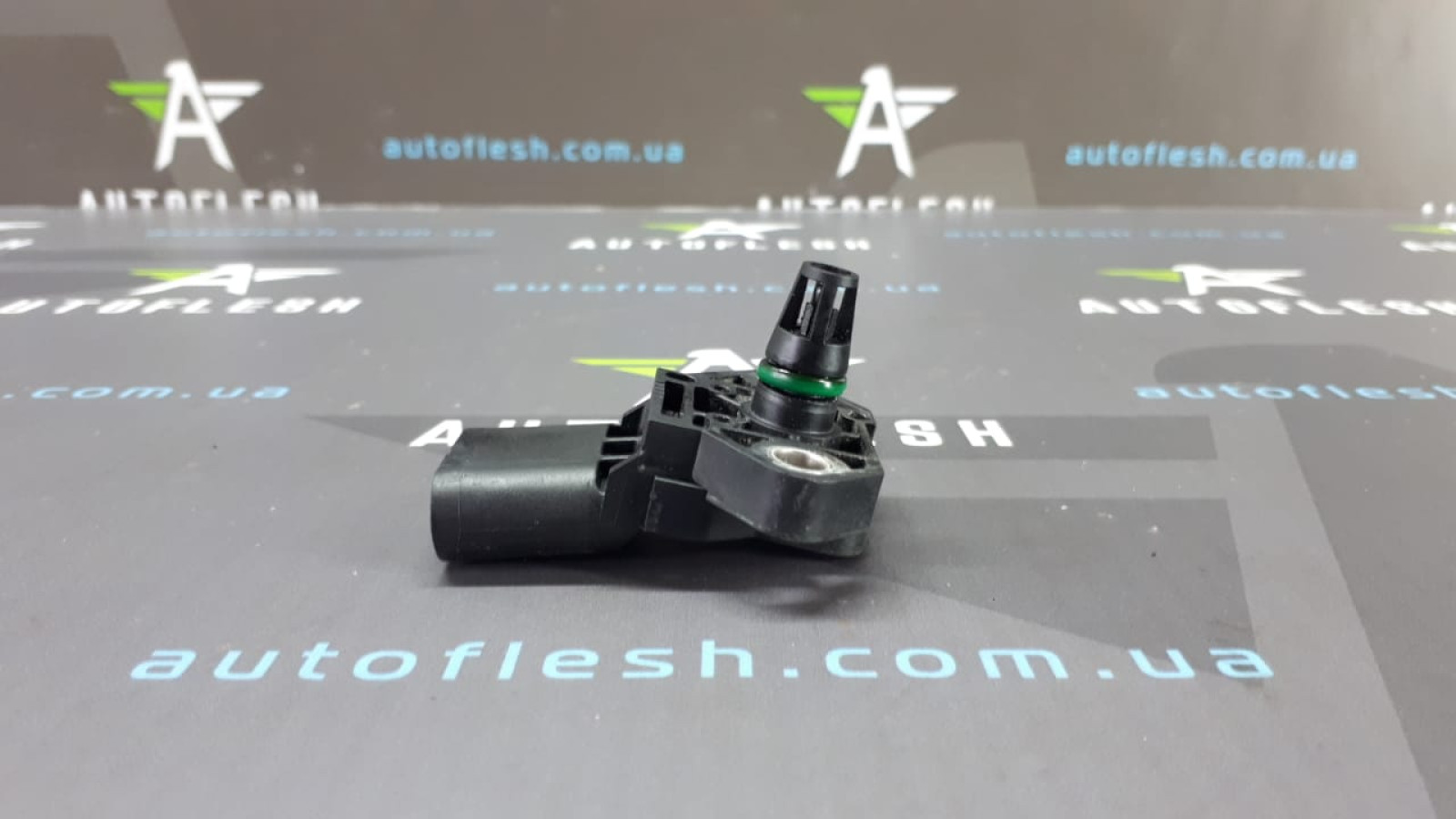 Б/у датчик абсолютного давления 0281002977, 03G906051E для Audi/ Porsche/ Seat/ Skoda/ Volkswagen