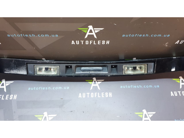 Б/у накладка крышки багажника/ отделка номерного знака 51137052452 для BMW X3 Б/у накладка крышки багажника/ отделка номерного знака 51137052452 для BMW X3
