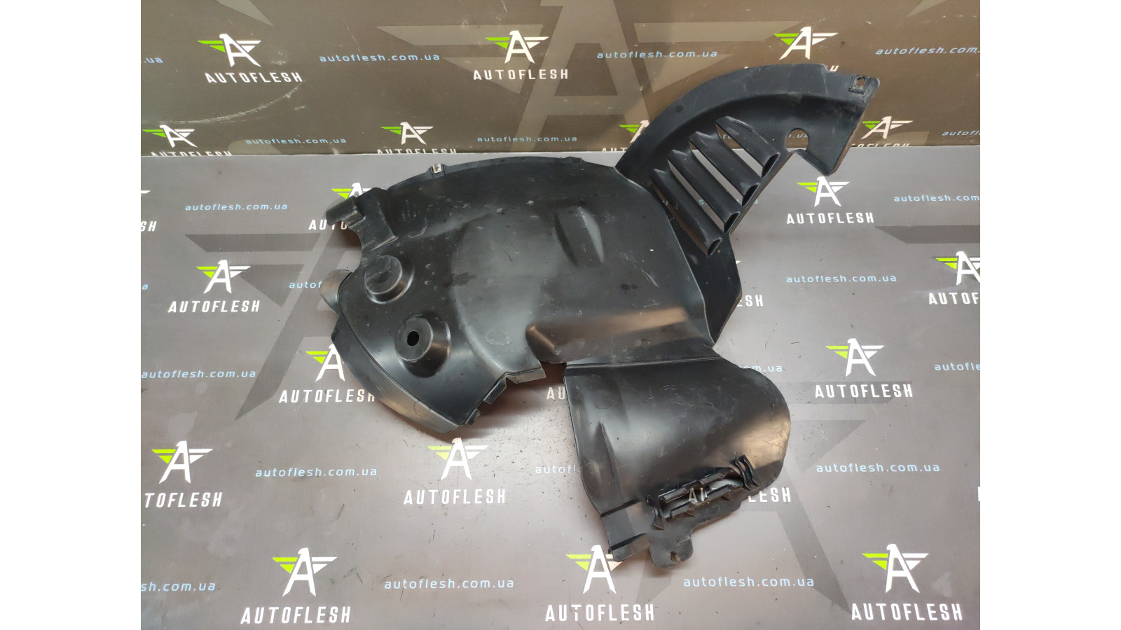 Б/у подкрылок передний левый 7700304865 для Renault Kangoo