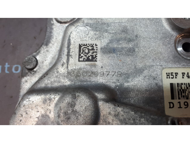 Б/у крышка ГРМ 135029977R, 1.2 TCe для Dacia/ Nissan/ Renault Б/у крышка ГРМ 135029977R, 1.2 TCe для Dacia/ Nissan/ Renault