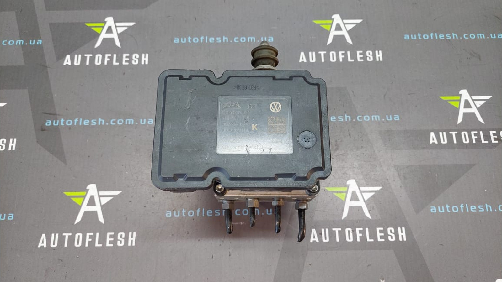 Б/у блок ABS/ ESP 7L0614517D, 7L0907379Q для Porsche Cayenne/ Volkswagen Touareg