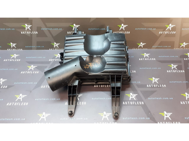 Б/у корпус воздушного фильтра A0000902651, A0000907801, 2E0129601E для Mercedes Sprinter/ Volkswagen Crafter Б/у корпус воздушного фильтра A0000902651, A0000907801, 2E0129601E для Mercedes Sprinter/ Volkswagen Crafter
