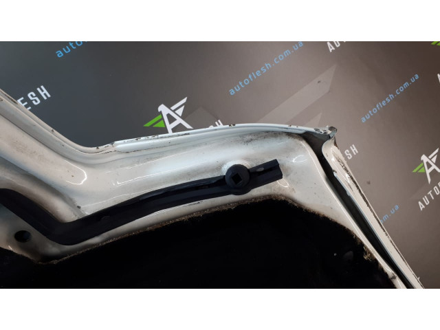 Б/у капот 2D1823033A для Volkswagen LT 28-46 Б/у капот 2D1823033A для Volkswagen LT 28-46