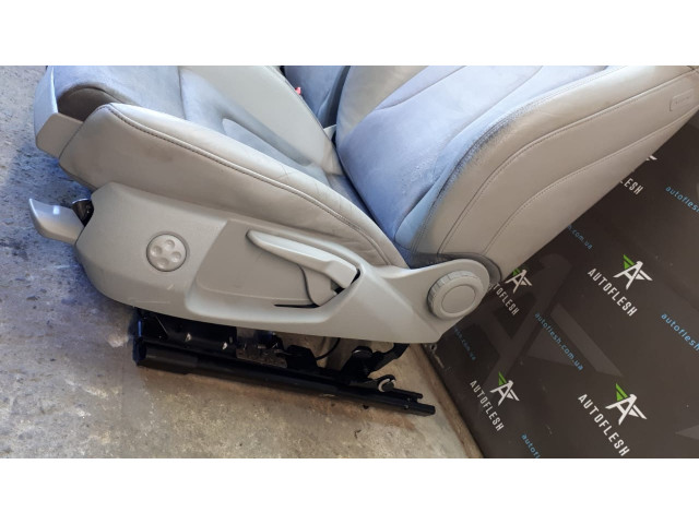 Б/у сиденья передние/ задние 8K0881105G (кожа, алькантара) для Audi A4 универсал Б/у сиденья передние/ задние 8K0881105G (кожа, алькантара) для Audi A4 универсал