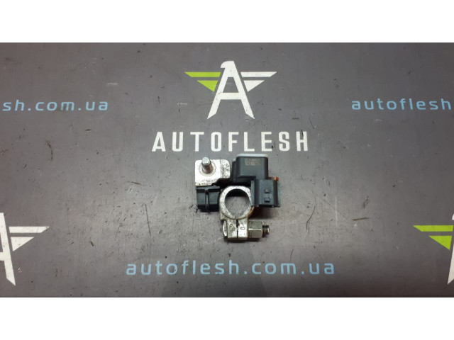 Б/у датчик аккумулятора/ клемма минусовая АКБ A4539054500 для Dacia/ Mercedes/ Renault