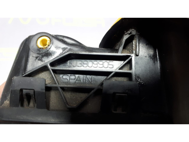 Б/у лючок бензобака 6J3809905 для Seat Ibiza V Б/у лючок бензобака 6J3809905 для Seat Ibiza V
