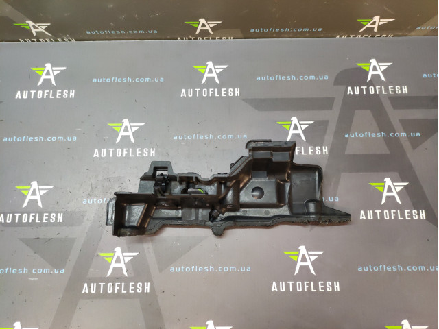 Кришка двигуна/ захист паливних трубок 175B15849R/ 300322614, 1.5 dCi Dacia Nissan Renault Кришка двигуна/ захист паливних трубок 175B15849R/ 300322614, 1.5 dCi Dacia Nissan Renault