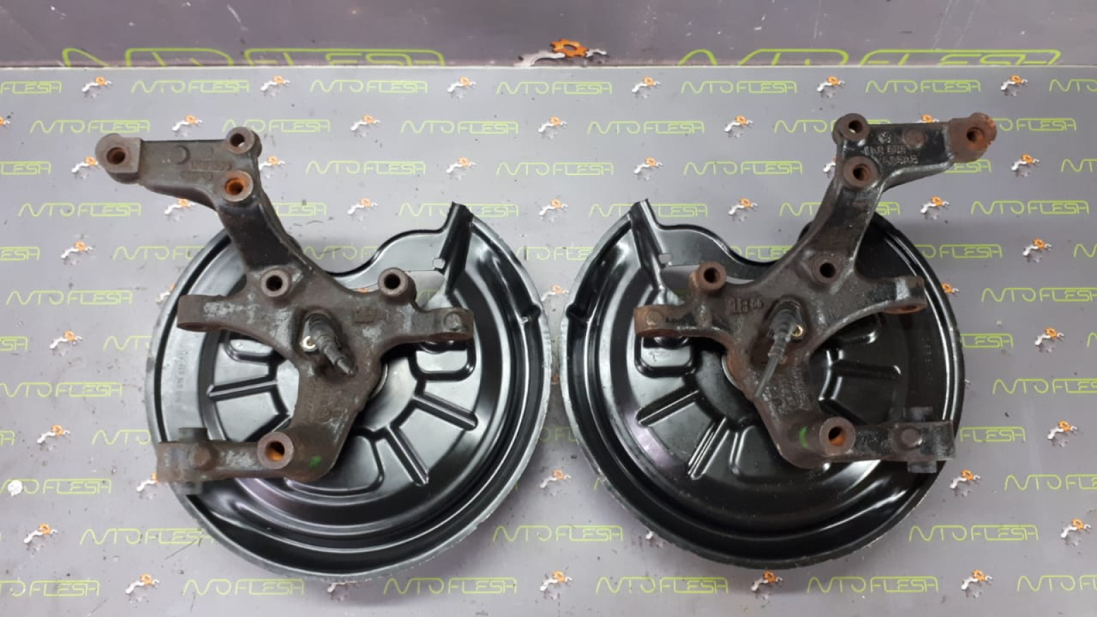 Б/у задняя цапфа с ABS/ задний кулак 1K0505435AB, 1K0505436AB для Audi/ Seat/ Skoda/ Volkswagen