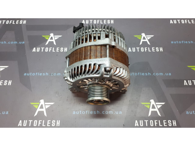 Б/у генератор 8200654785/ A004TJ0282, 12V/ 210A для Renault