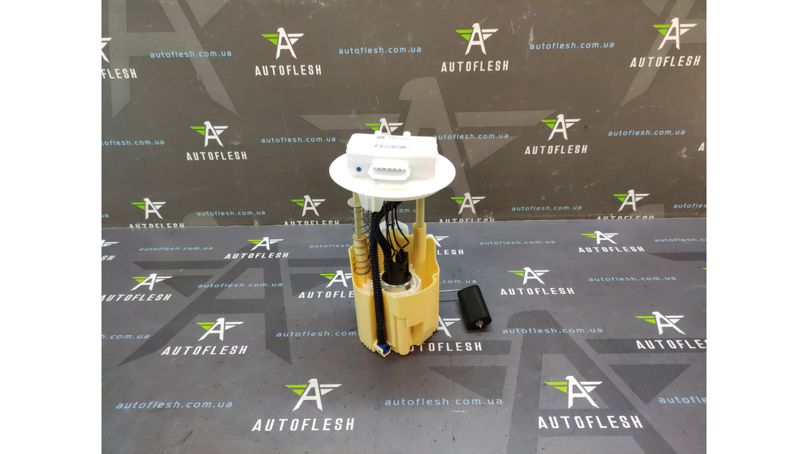 Б/в насос паливний у зборі 100118444, 100122969, 172023807R для Dacia Dokker/ Duster/ Lodgy/ Logan/ Sandero