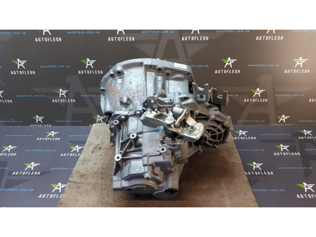 Б/у КПП/ коробка передач в сборе ND0015/ 8200128325, 2.0 16V для Renault Grand Scenic II/ Megane II/ Scenic II Б/у КПП/ коробка передач в сборе ND0015/ 8200128325, 2.0 16V для Renault Grand Scenic II/ Megane II/ Scenic II
