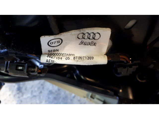Б/у сиденья передние/ задние 8K0881105G (кожа, алькантара) для Audi A4 универсал Б/у сиденья передние/ задние 8K0881105G (кожа, алькантара) для Audi A4 универсал