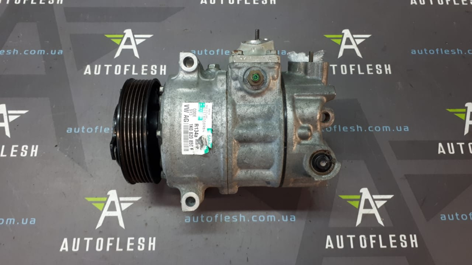 Б/у компрессор кондиционера 1K0820859F для Audi/ Seat/ Skoda/ Volkswagen