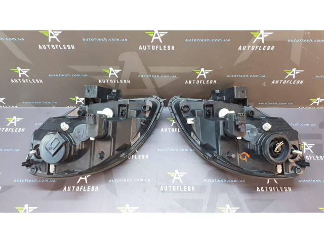 Б/у фара передняя в сборе левая/правая 8200444260, 8200444257 для Renault Kangoo Б/у фара передняя в сборе левая/правая 8200444260, 8200444257 для Renault Kangoo