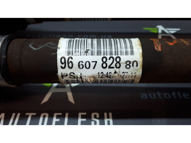 Б/у привод правый в сборе/ полуось правая 9660782880, 2555382 для Citroen/ Peugeot Б/у привод правый в сборе/ полуось правая 9660782880, 2555382 для Citroen/ Peugeot