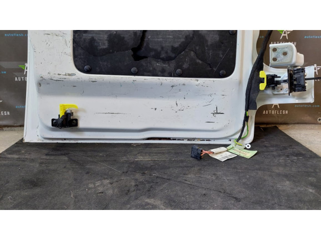 Б/у дверь задняя левая/ дверь распашная 8702E1, 8702E2 для Citroen Berlingo/ Peugeot Partner Б/у дверь задняя левая/ дверь распашная 8702E1, 8702E2 для Citroen Berlingo/ Peugeot Partner