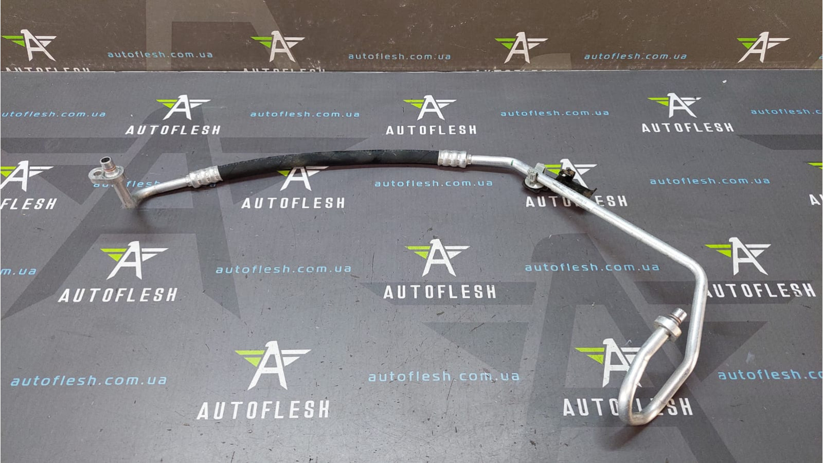 Б/у трубка кондиционера 924401446R для Dacia Logan II/ Sandero II