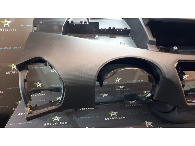 Б/у панель безопасности/ торпеда/ консоль/ панель airbag для Citroen C4 Grand Picasso Б/у панель безопасности/ торпеда/ консоль/ панель airbag для Citroen C4 Grand Picasso