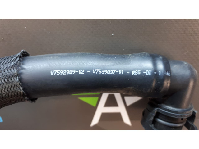 Б/у кабель маслоотделителя V759298902/ V758983701, 1.6 VTI для Citroen/ Peugeot Б/у кабель маслоотделителя V759298902/ V758983701, 1.6 VTI для Citroen/ Peugeot