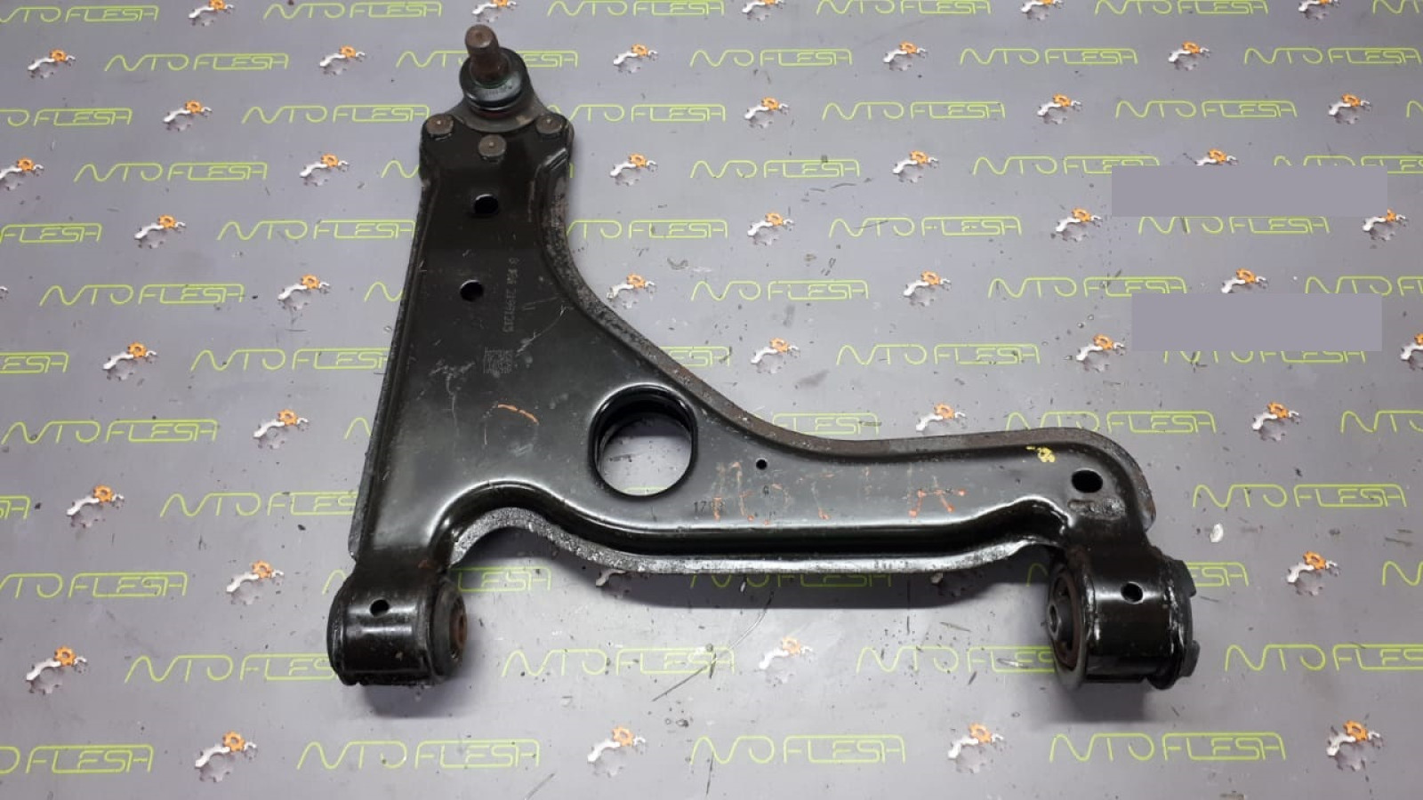 Б/у рычаг передний правый 24454478, 5352030 для Opel Astra H/ Zafira B